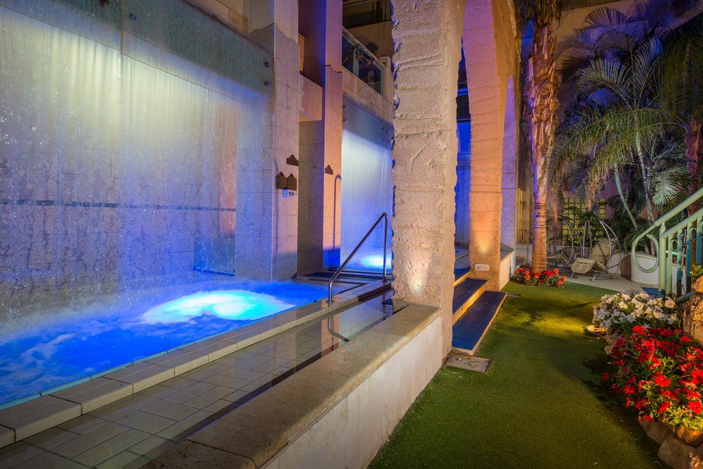 Herods Boutique Eilat A Premium Collection By Fattal Hotels Exterior photo The waterfall at the pool