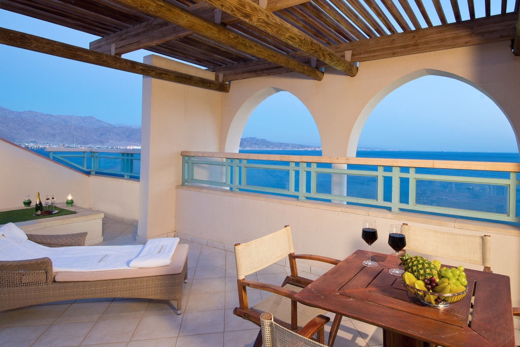 Herods Boutique Eilat A Premium Collection By Fattal Hotels Exterior photo The view from the balcony of a suite at the Dead Sea