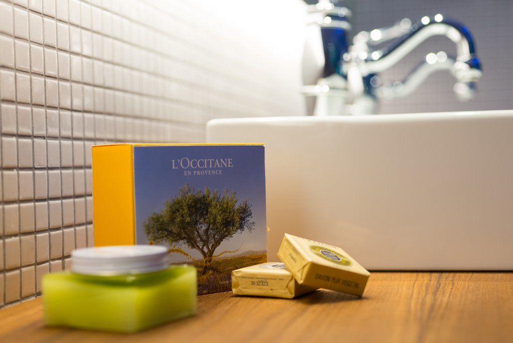 Herods Boutique Eilat A Premium Collection By Fattal Hotels Exterior photo L'OCCITANE products